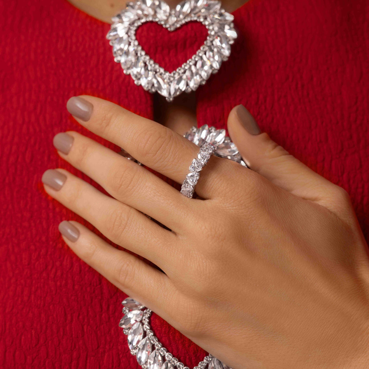 14K White Gold Heart Anniversary Ring 3.5 CTW