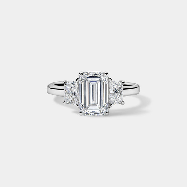 EMERALD CUT ENGAGEMENT RING WITH trapeziods