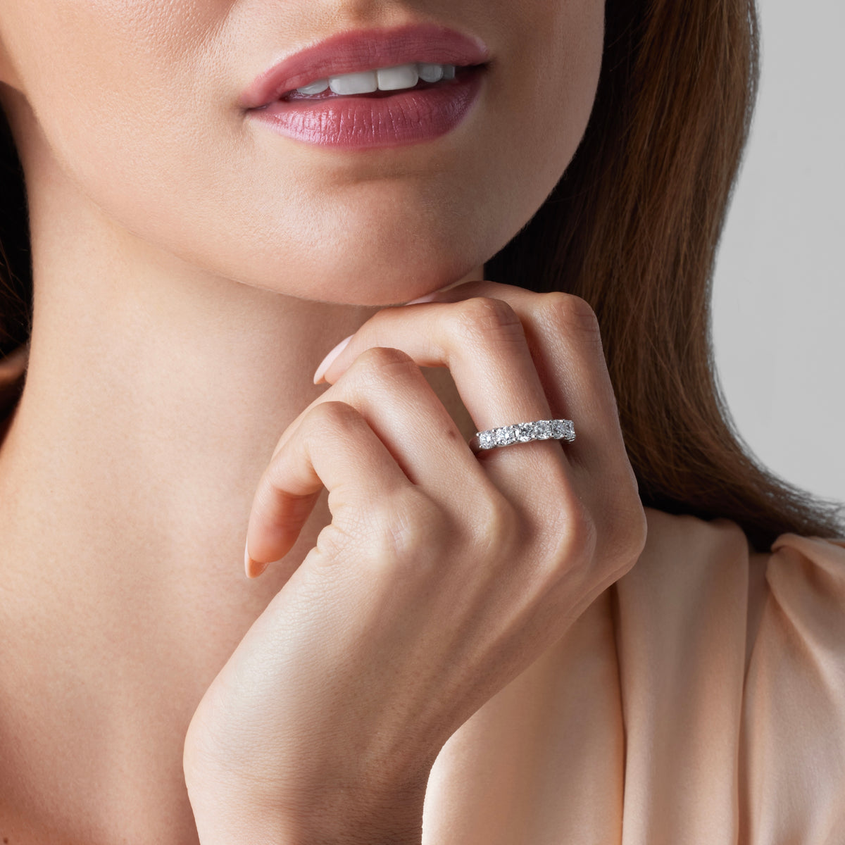 14K White Gold Heart Anniversary Ring 3.5 CTW