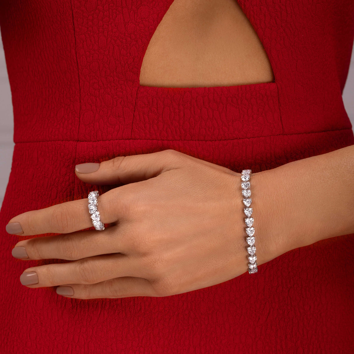 14K White Gold Heart Tennis Bracelet 16 CTW — (1)