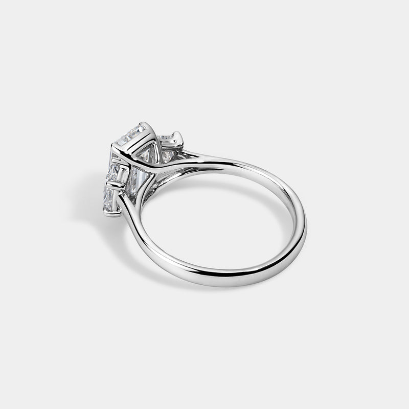 EMERALD CUT ENGAGEMENT RING WITH trapeziods