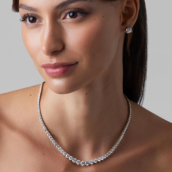 18K Yellow Gold Graduating Necklace 14 CTW...