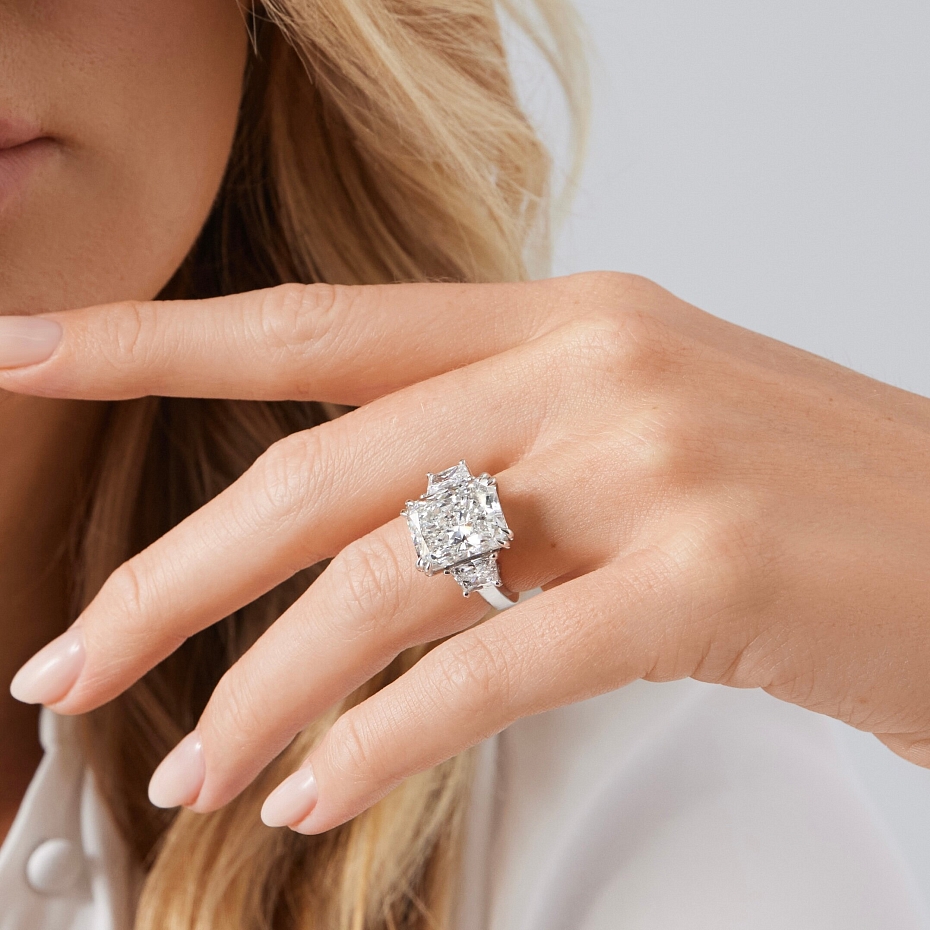 picture Radiant CUT ENGAGEMENT RING WITH trapezoids