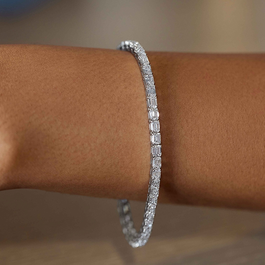 picture 14K White Gold Emerald Tennis Bracelet 5 CTW